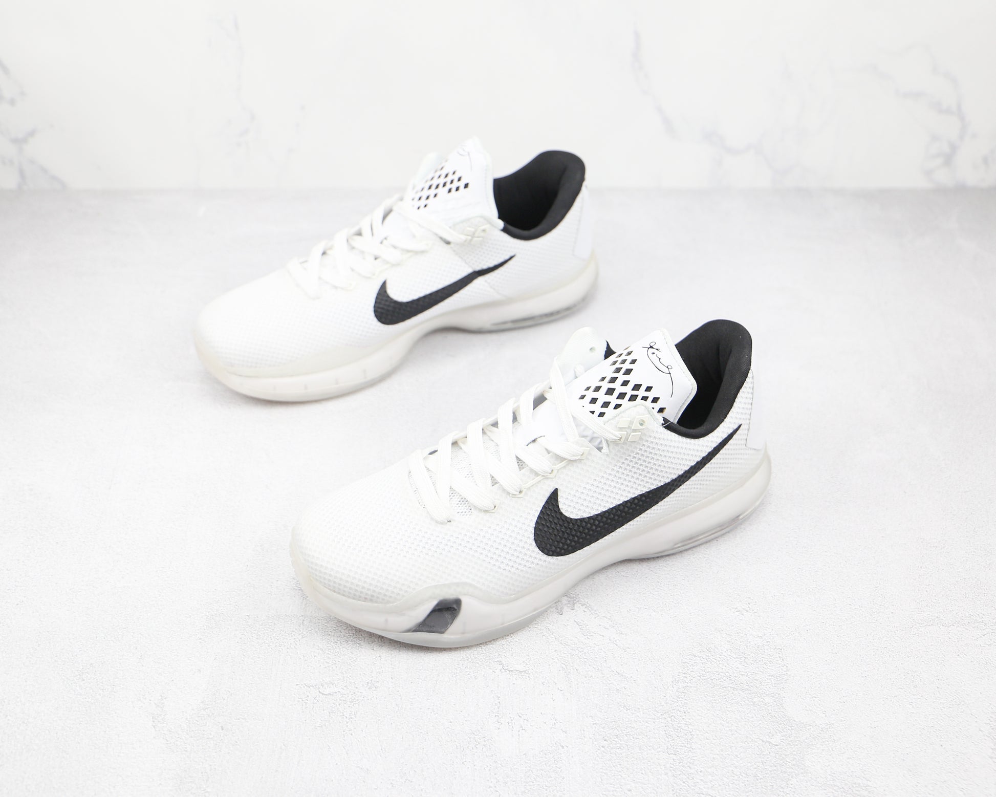 Nike Kobe White Black