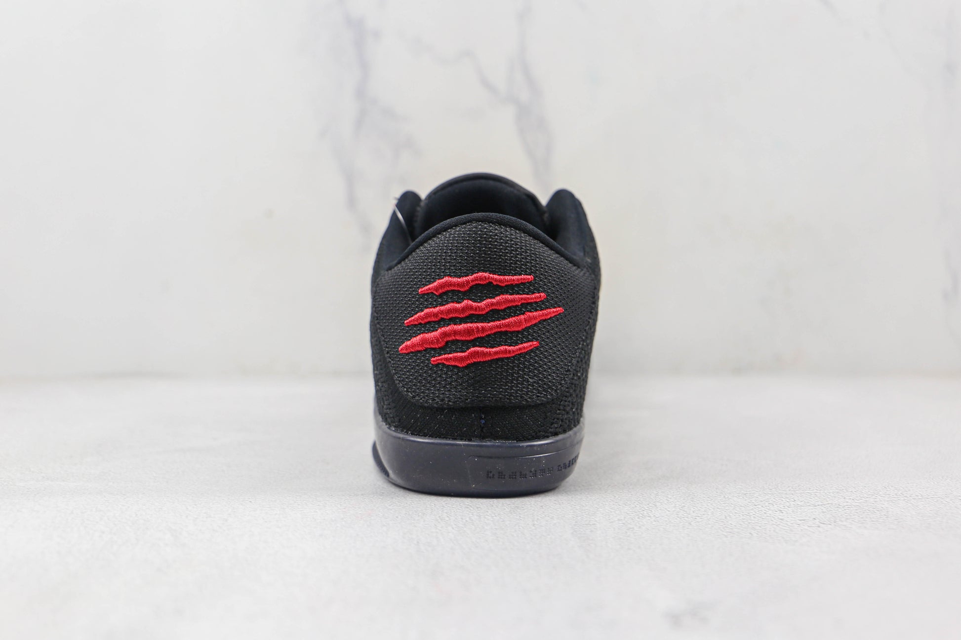 Nike Kobe 11 Low Bruce Lee