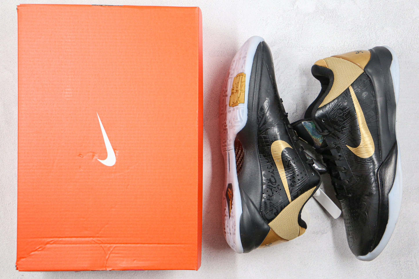 Nike Kobe Black Gold Black