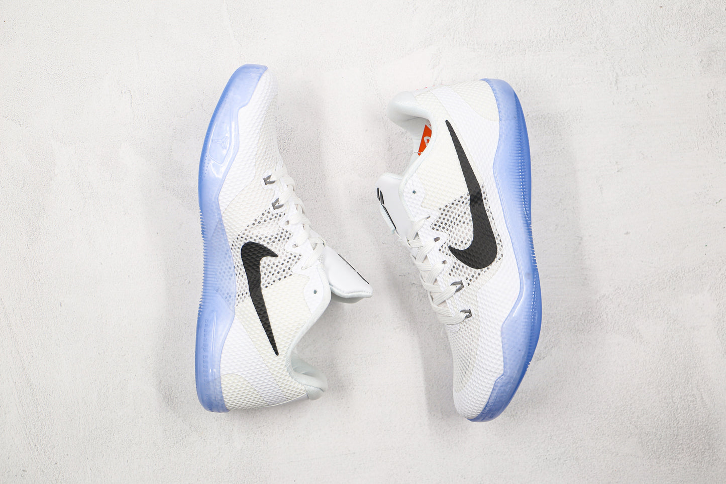 Nike Kobe 11 EM Beethoven Icy Sole Blue White